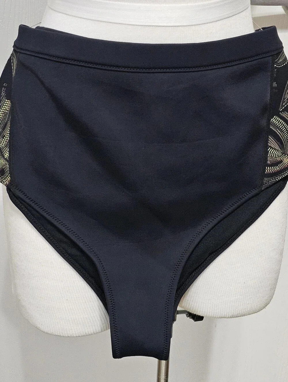 Roxy Pro Wave High-Waisted Bikini Bottoms Size L